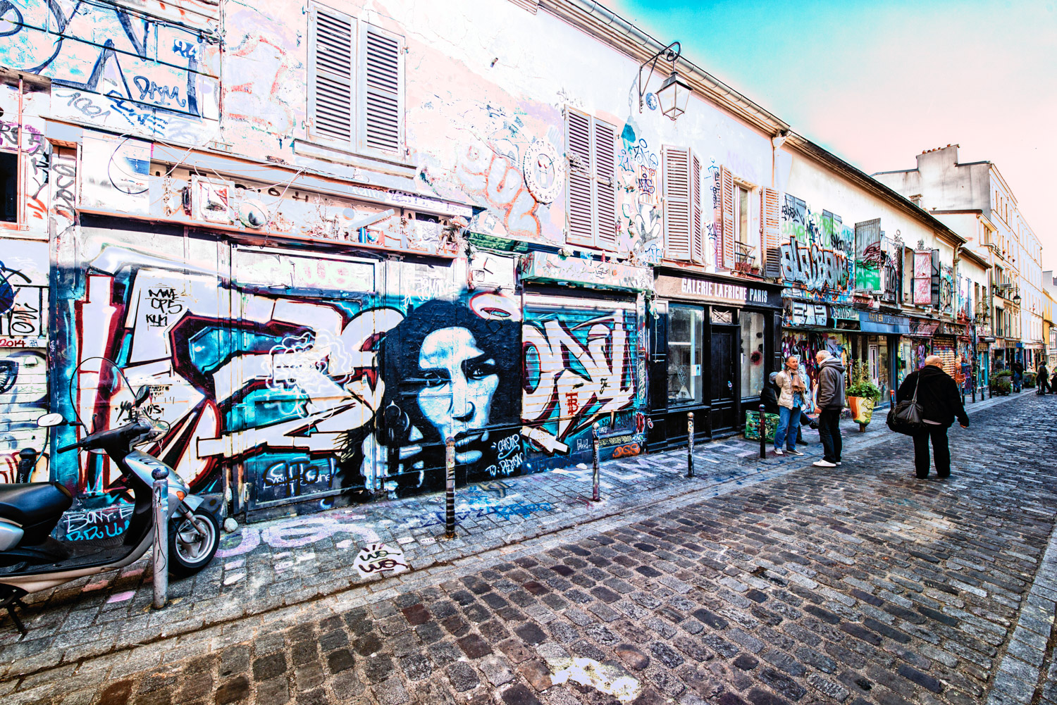 parigi graffiti-studiotomelleri-Rue Denoyez
